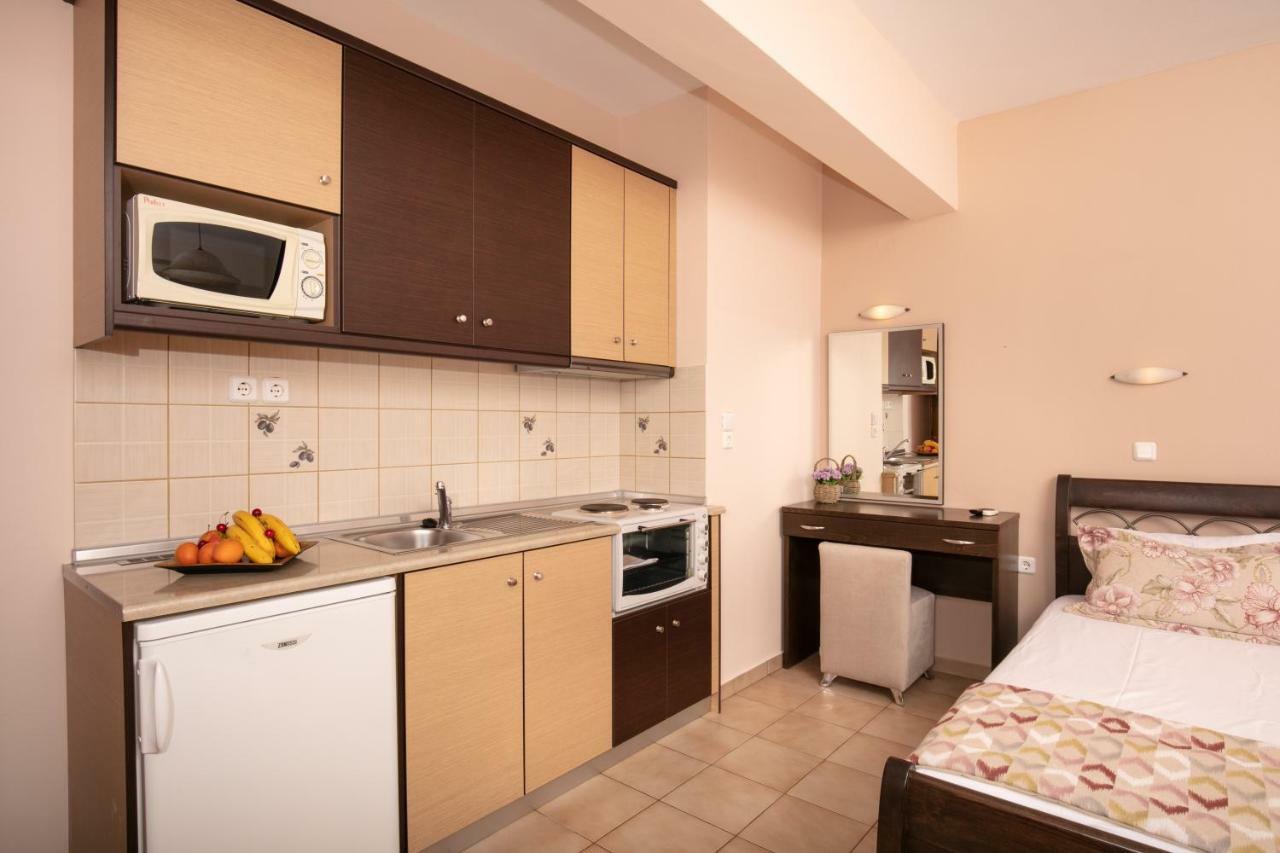 Dryades Apartments & Studios 스칼라 포타미아스 외부 사진